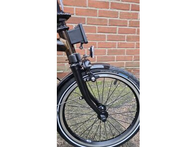 Brompton C-Line Explore - Black Lacquer/Black - 6sp click to zoom image