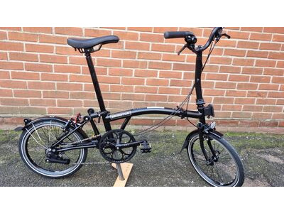 Brompton C-Line Urban - Black/Black - 2sp