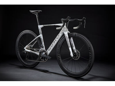 Gusto Gusto GTR Sport TE 105 Di2 click to zoom image